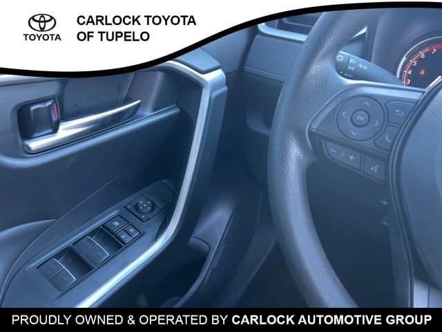 2023 Toyota RAV4 XLE - Photo 19