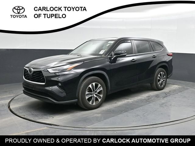 2023 Toyota Highlander XLE's photo