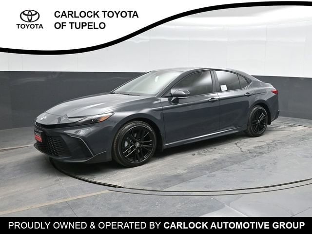 2026 Toyota Camry SE's photo