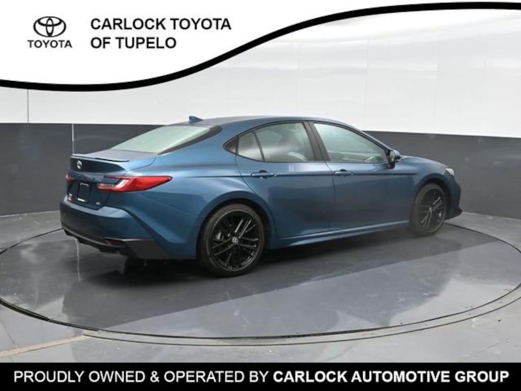 Used 2025 Toyota Camry SE Sedan