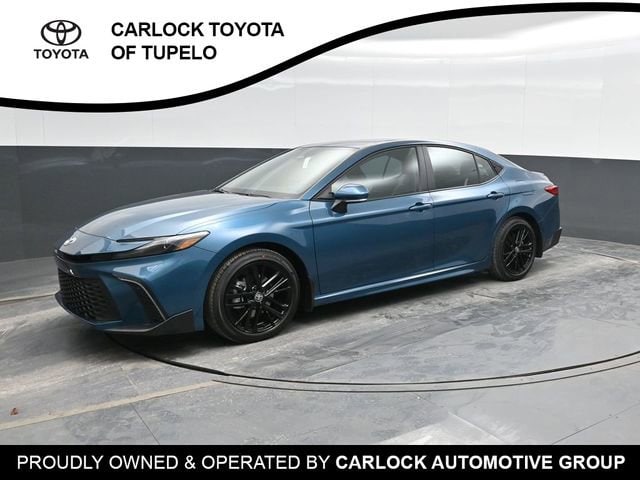 2026 Toyota Camry SE's photo