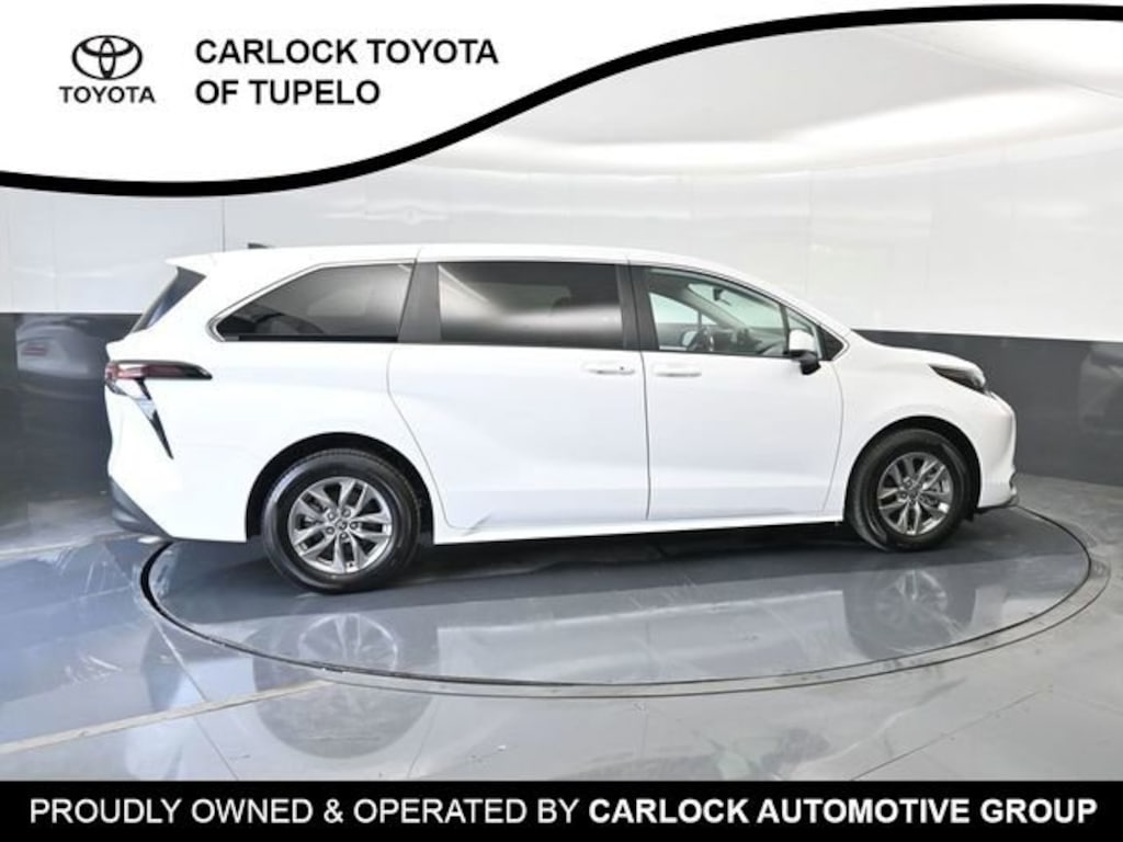 Used 2026 Toyota Sienna LE 8 Passenger Van Passenger Van