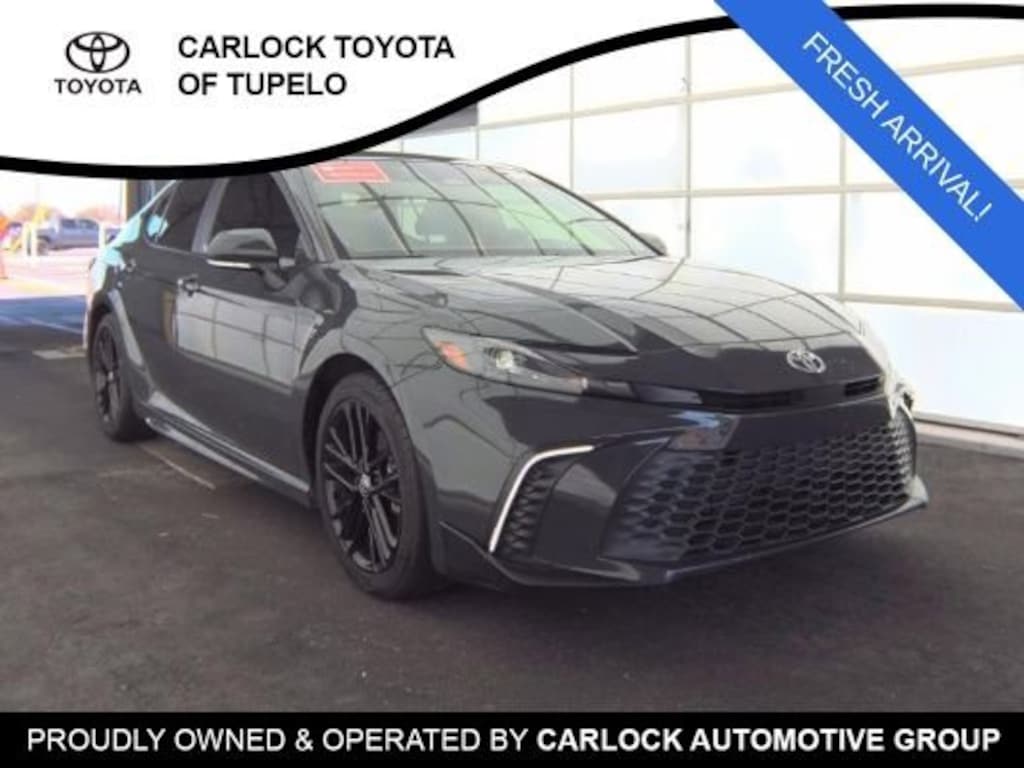 Used 2025 Toyota Camry SE Sedan
