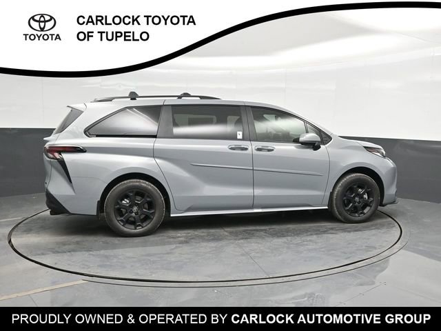 2025 Toyota Sienna Woodland Edition photo 3