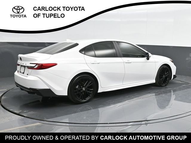 2025 Toyota Camry SE photo 2