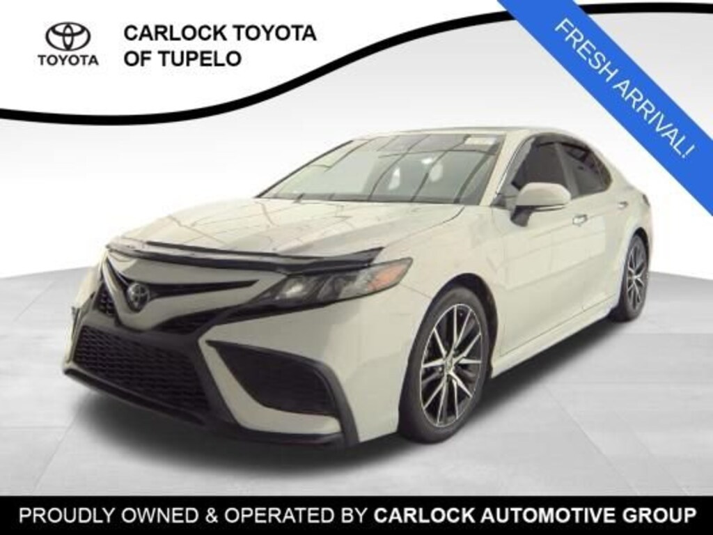 Used 2023 Toyota Camry SE Sedan