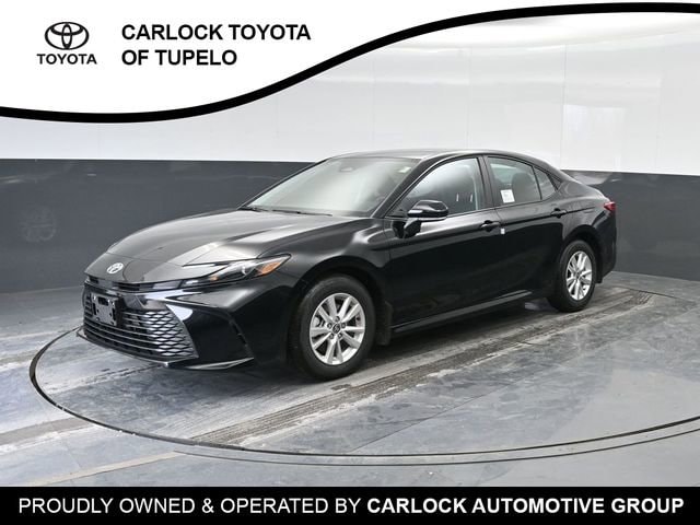 2026 Toyota Camry LE's photo