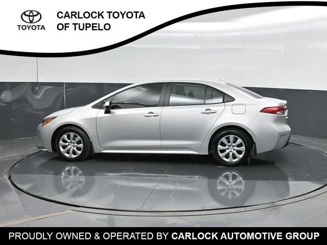 2026 Toyota Corolla LE - Photo 8