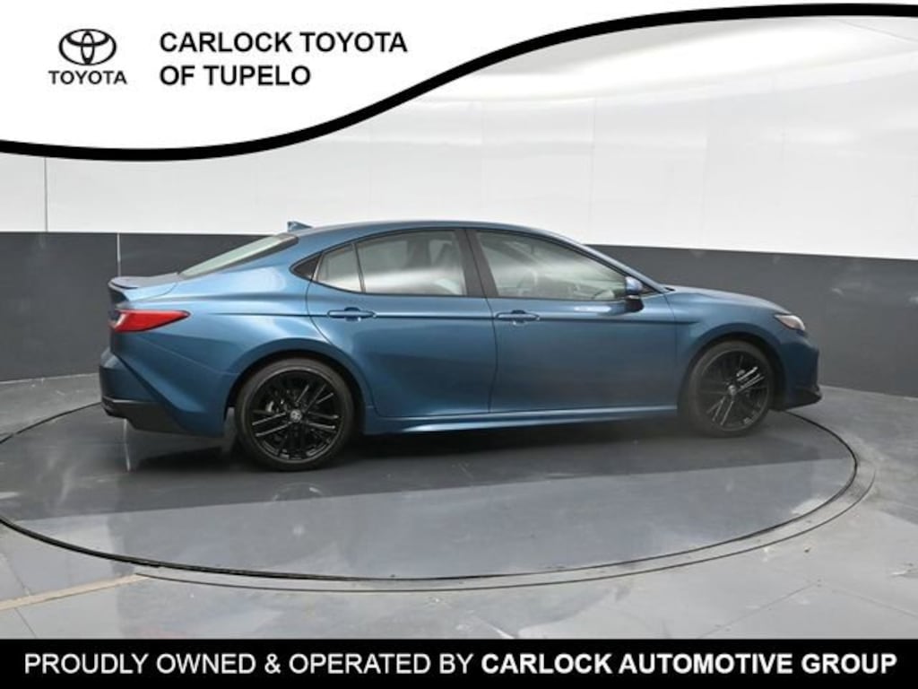 Used 2025 Toyota Camry SE Sedan