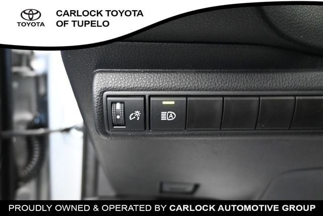 2026 Toyota Corolla LE - Photo 21
