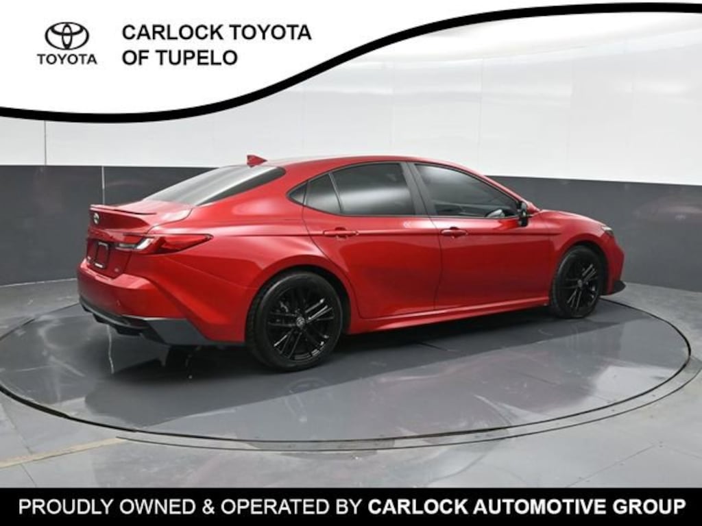 Used 2025 Toyota Camry SE Sedan