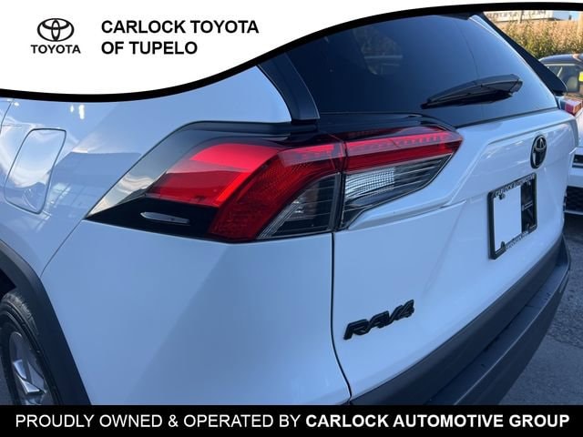 2023 Toyota RAV4 XLE - Photo 13