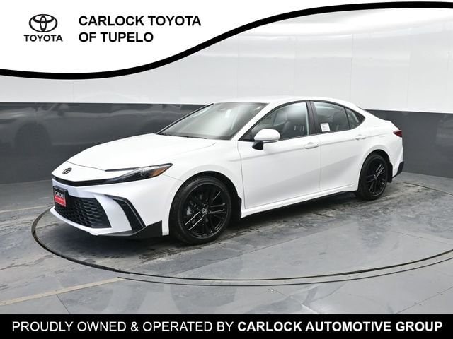 2026 Toyota Camry SE's photo