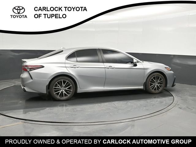 2024 Toyota Camry SE photo 3