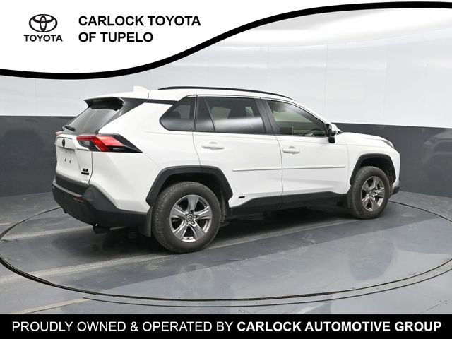2024 Toyota RAV4 Hybrid XLE photo 2