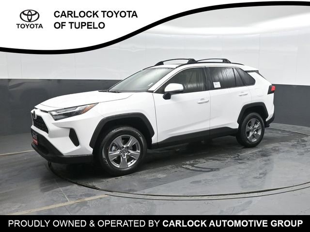 2025 Toyota RAV4 XLE's photo