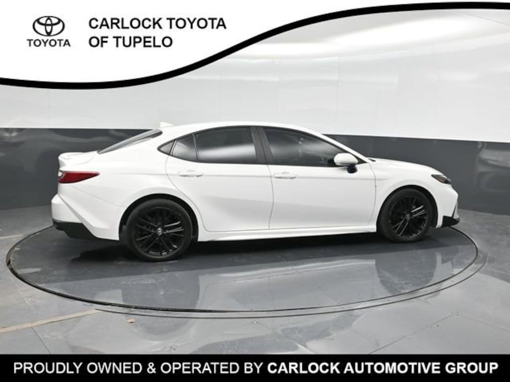 Used 2025 Toyota Camry SE Sedan