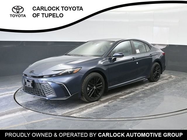 2026 Toyota Camry SE's photo