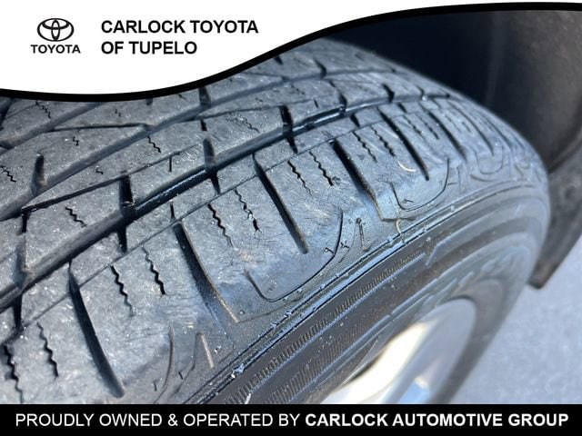 2023 Toyota RAV4 XLE - Photo 9