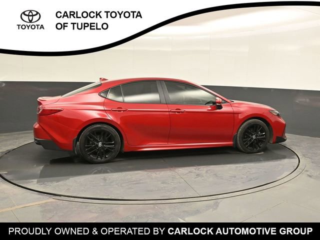 2025 Toyota Camry SE photo 3