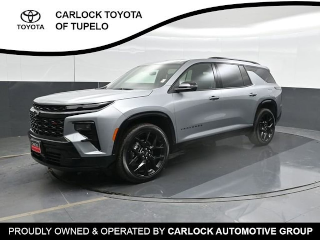 Used 2025 Chevrolet Traverse RS SUV