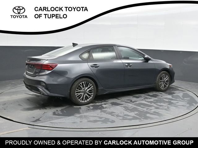 2023 Kia Forte GT-Line photo 2