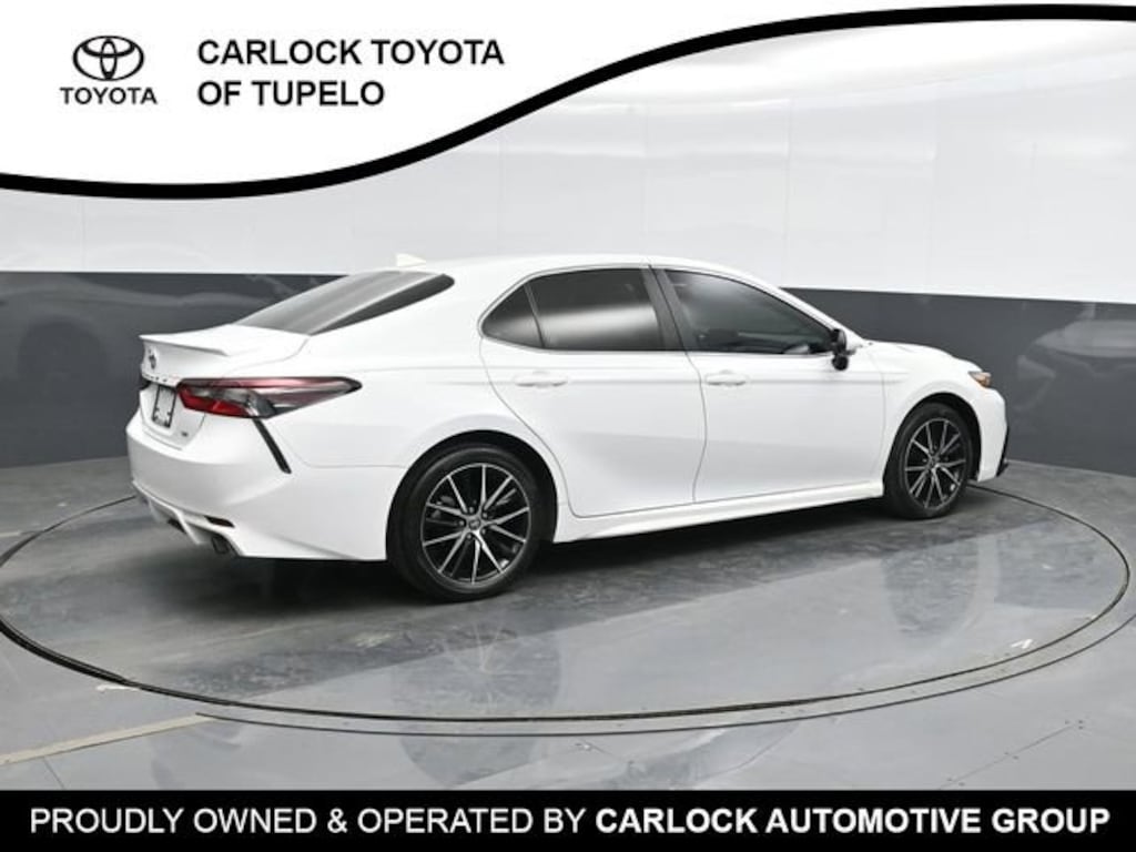 Used 2024 Toyota Camry SE Sedan