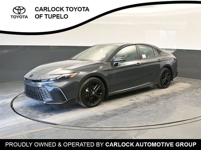 2026 Toyota Camry SE's photo