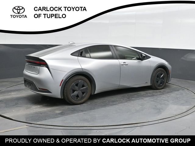 2024 Toyota Prius XLE photo 2