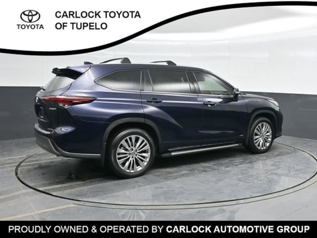 Used 2024 Toyota Highlander Hybrid Platinum SUV