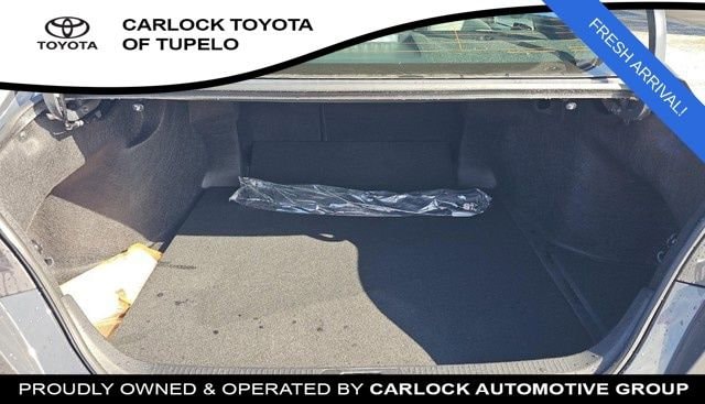 2025 Toyota Camry SE - Photo 15