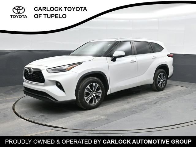 2023 Toyota Highlander XLE's photo