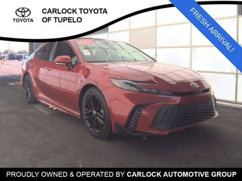 Used 2025 Toyota Camry SE Sedan