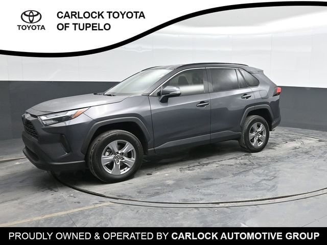 2022 Toyota RAV4 XLE's photo