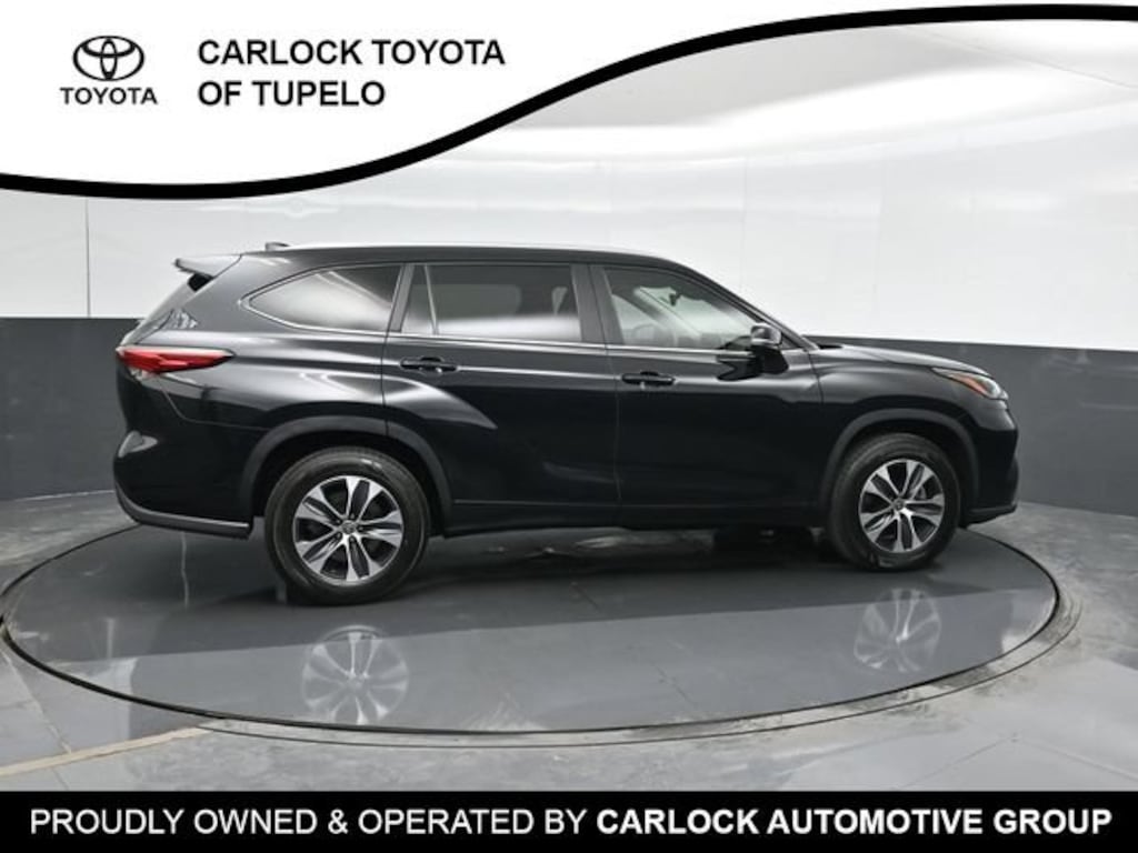 Used 2023 Toyota Highlander XLE SUV