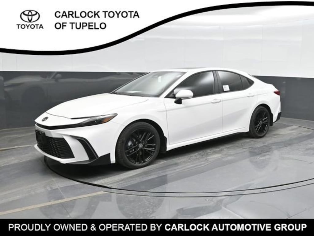 Used 2025 Toyota Camry SE Sedan