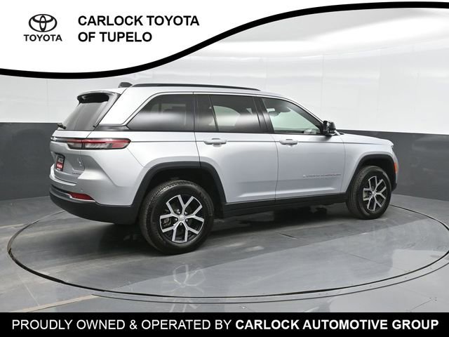 2024 Jeep Grand Cherokee Limited photo 2