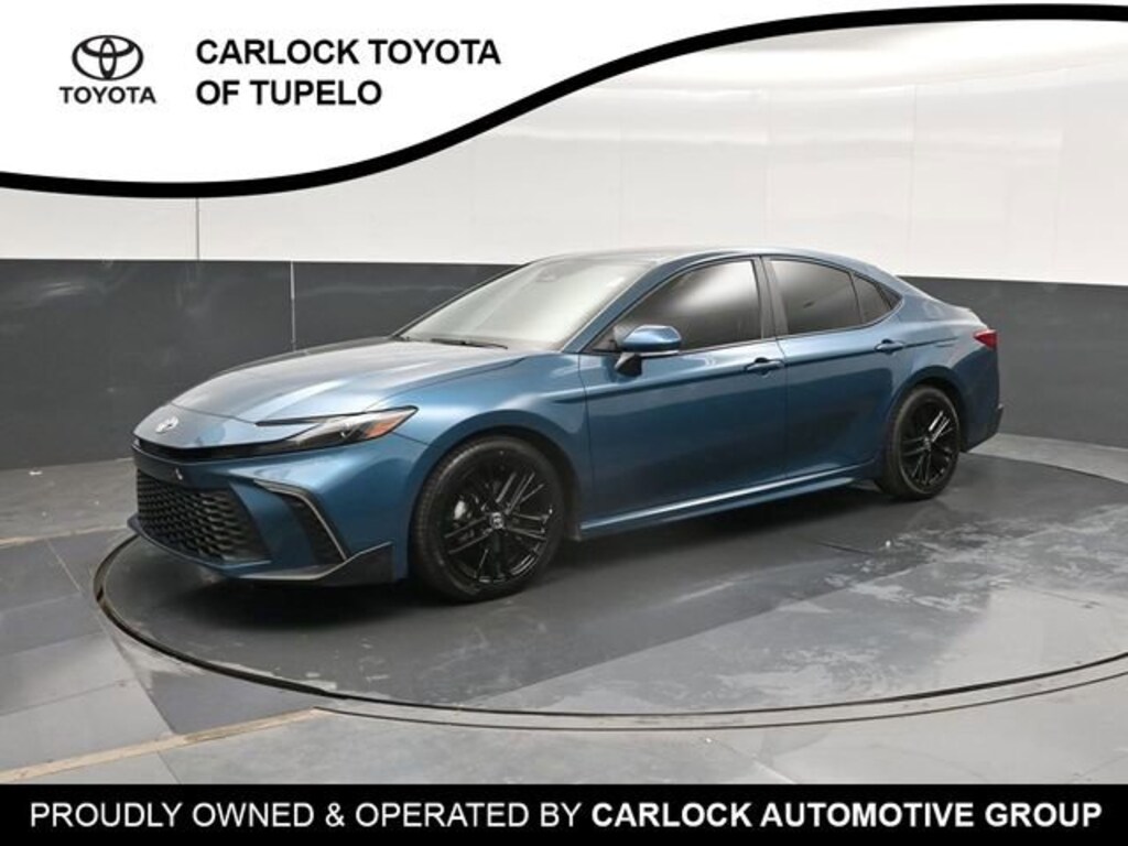 Used 2025 Toyota Camry SE Sedan