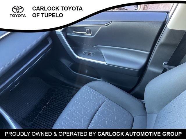 2023 Toyota RAV4 XLE - Photo 27