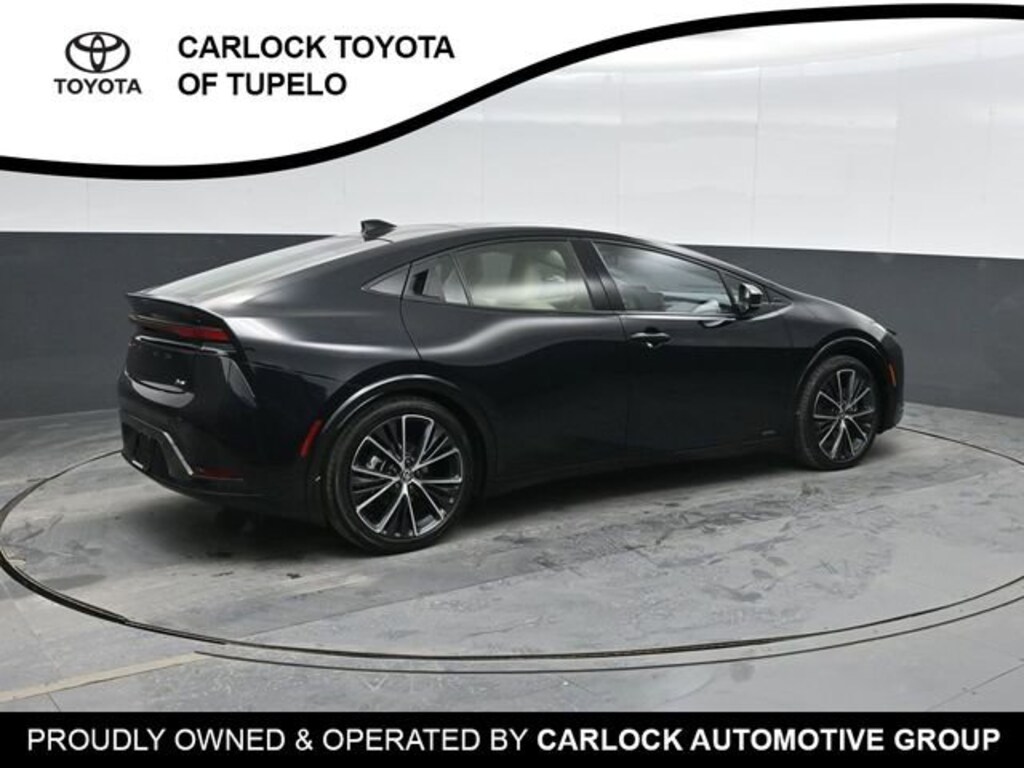 Used 2025 Toyota Prius LE Hatchback