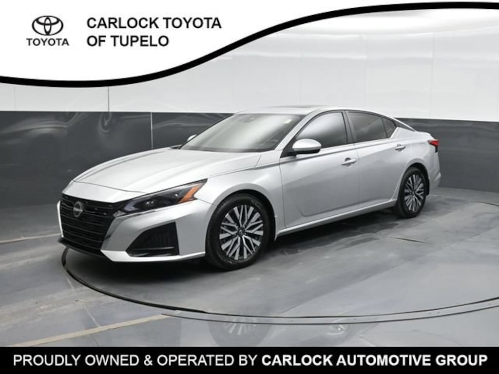 Used 2023 Nissan Altima 2.5 SV Sedan