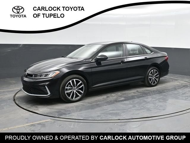 2025 Volkswagen Jetta SE's photo