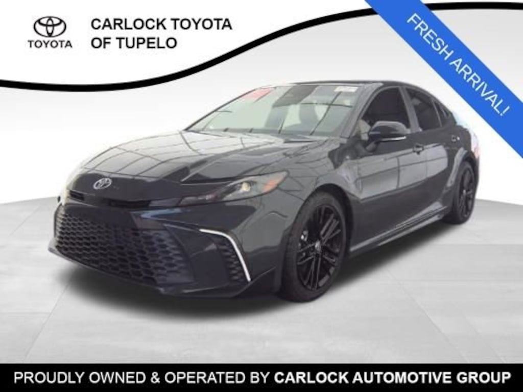 Used 2025 Toyota Camry SE Sedan