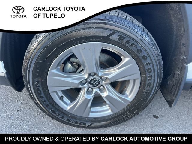 2023 Toyota RAV4 XLE - Photo 8