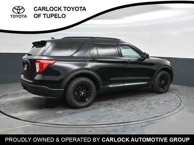 2022 Ford Explorer XLT photo 2