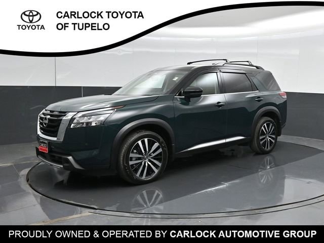 2025 Nissan Pathfinder Platinum 4WD's photo
