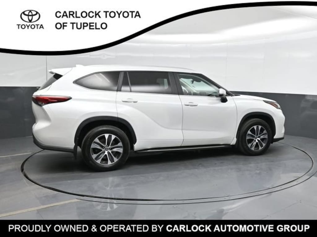 Used 2023 Toyota Highlander XLE SUV