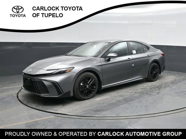 2026 Toyota Camry SE's photo