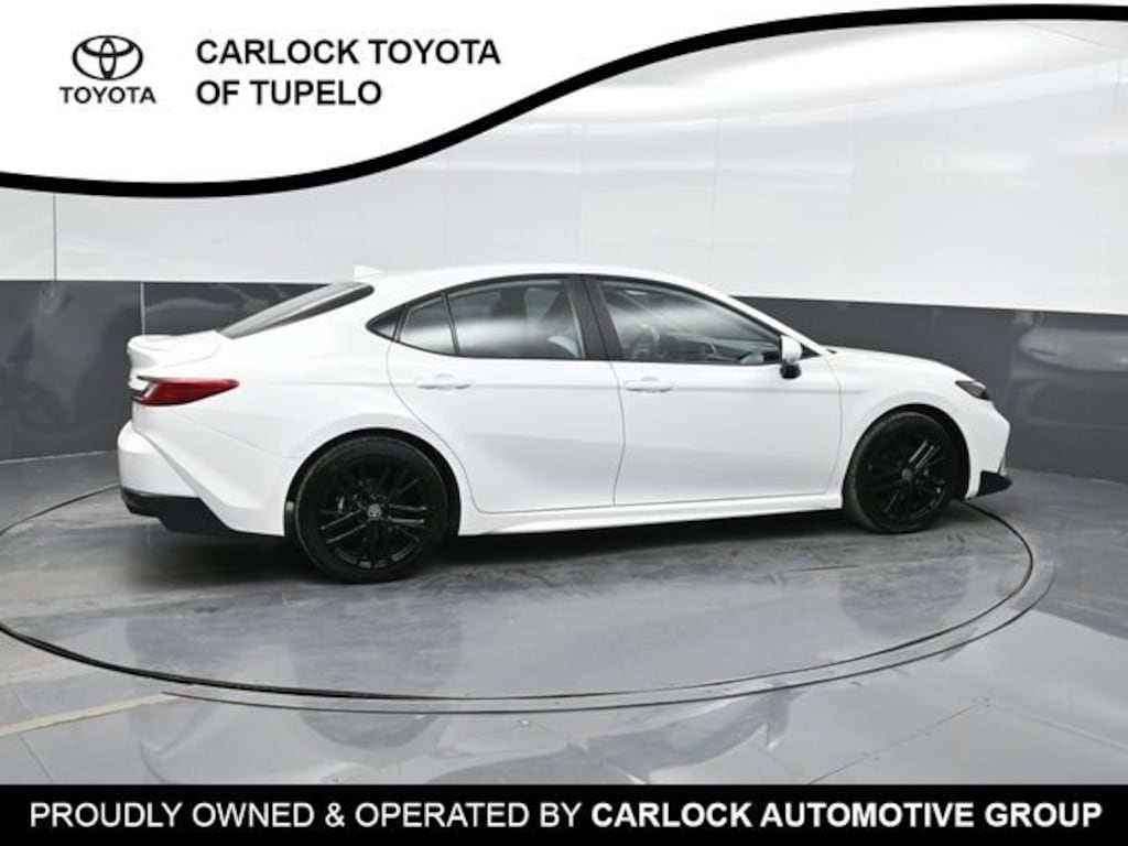 Used 2026 Toyota Camry SE Sedan