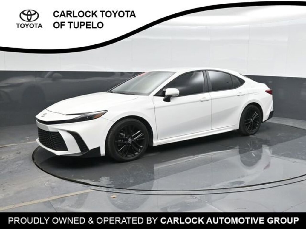 Used 2025 Toyota Camry SE Sedan